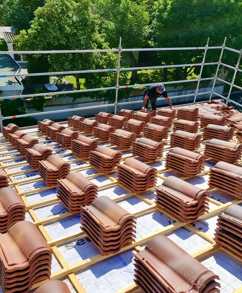 Couvreurs TechPro sur un chantier